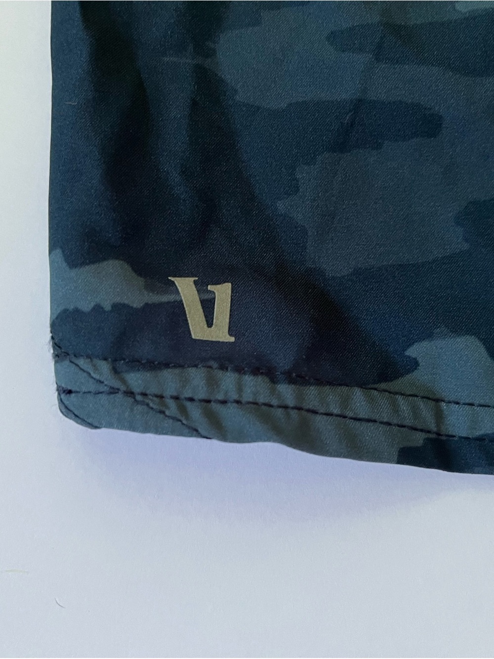 NWT Vuori Camouflage Clementine Running Shorts Size S - Picture 4 of 6